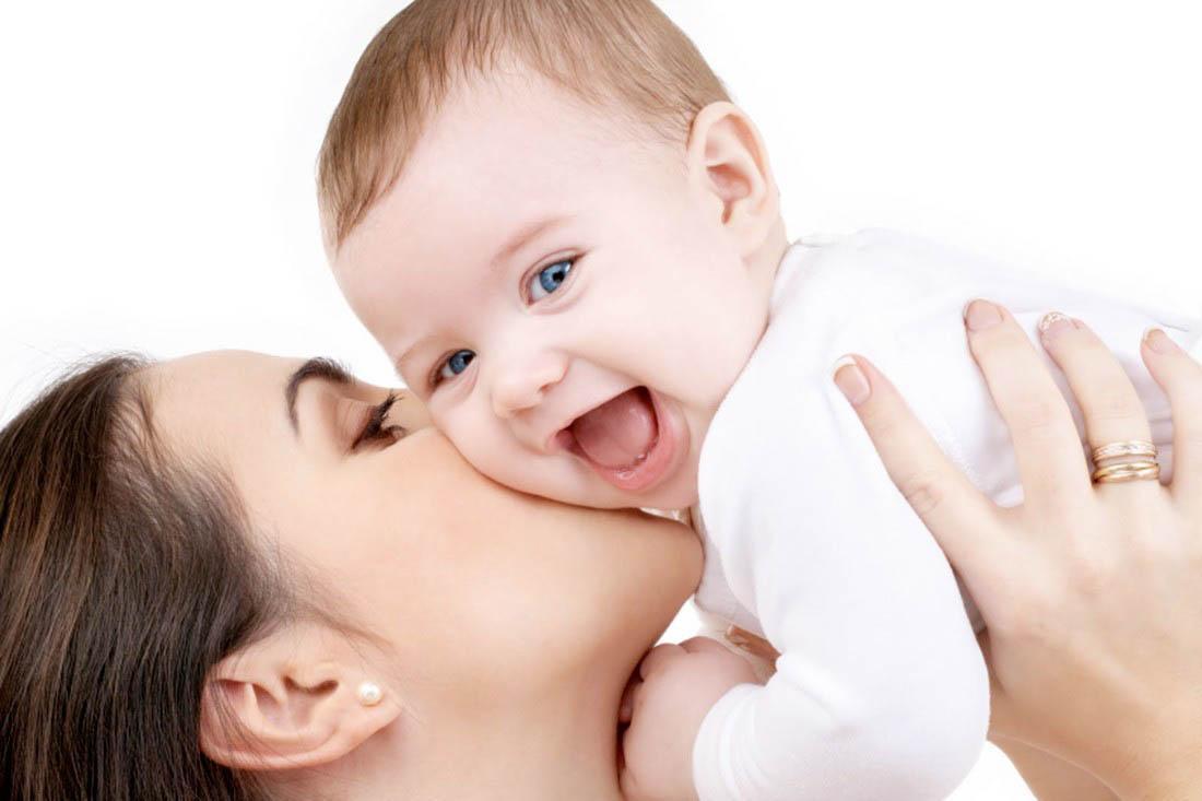 Mothers' behavior influences bonding hormone oxytocin in babies